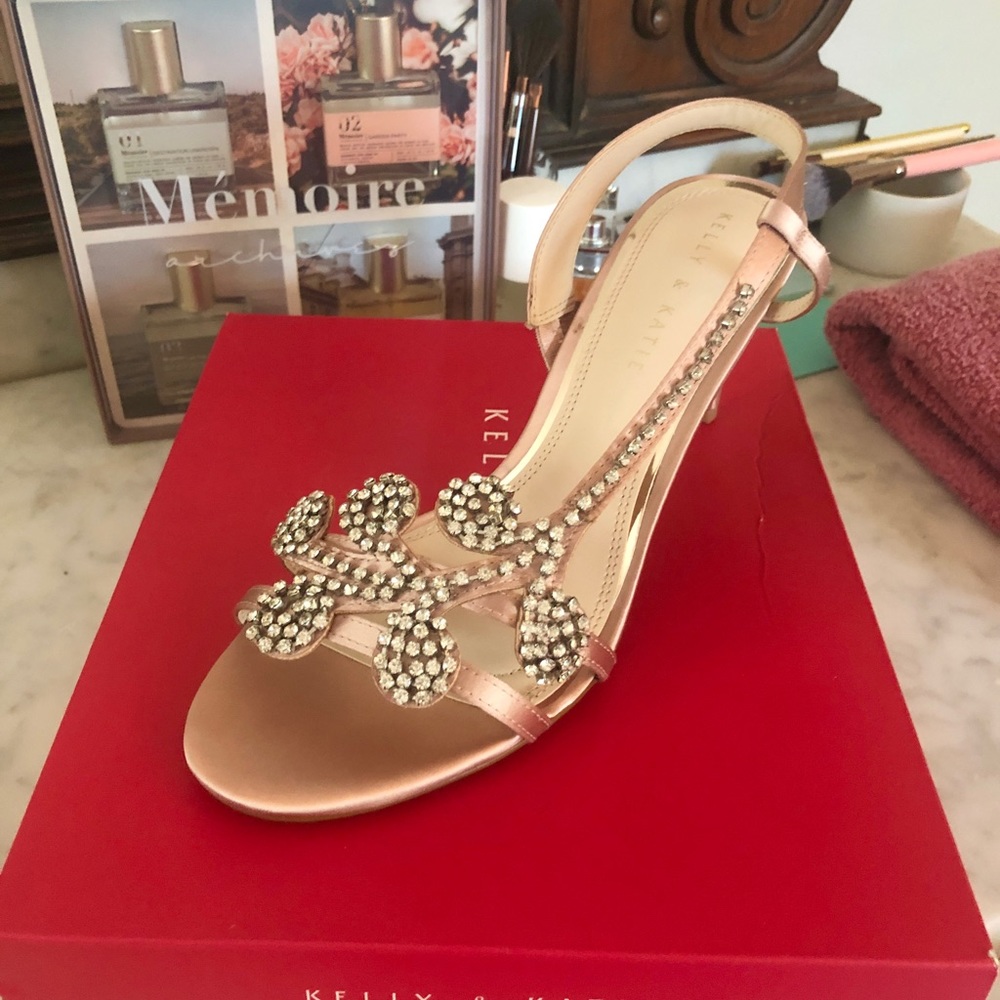 Kelly & Kate Pink glam Dallan sandals size 9 1/2